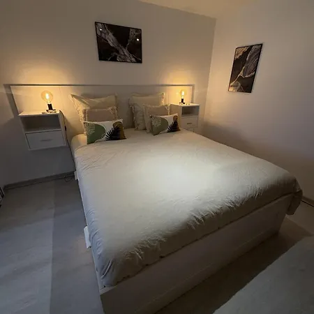 Lägenhet Spacieux Duplex Sur Le Port Gruissan