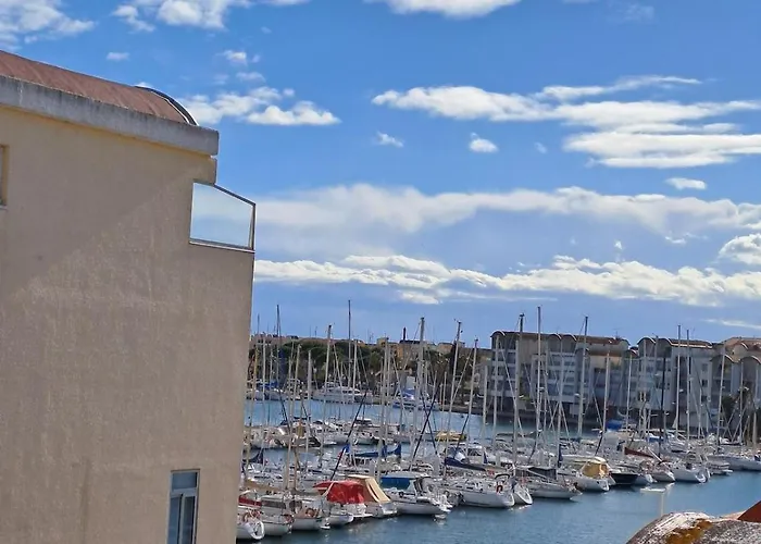Spacieux Duplex Sur Le Port Appartamento Gruissan